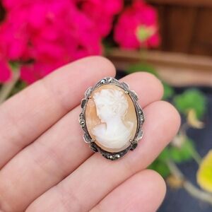 Vintage Antique Solid 925 Sterling Silver Cameo Marcasite Pendant Boucher Brooch